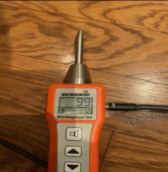 Point de mesure 1, au sol — forte amplitude à proximité du réseau encastré.